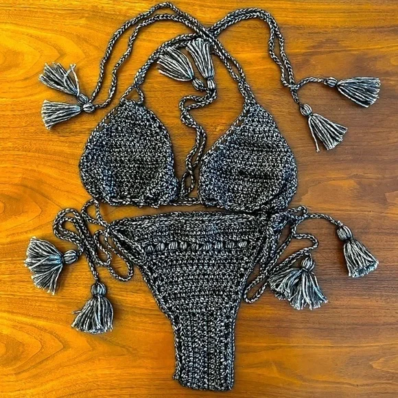 SHIMMERING CROCHETED SILVER BIKINI - Picture 2 of 9